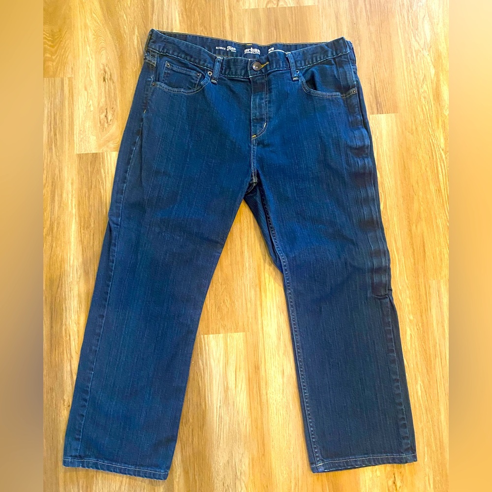 Accessible men’s jeans. 36/30 Velcro on left Great  for someone in wheelchair.